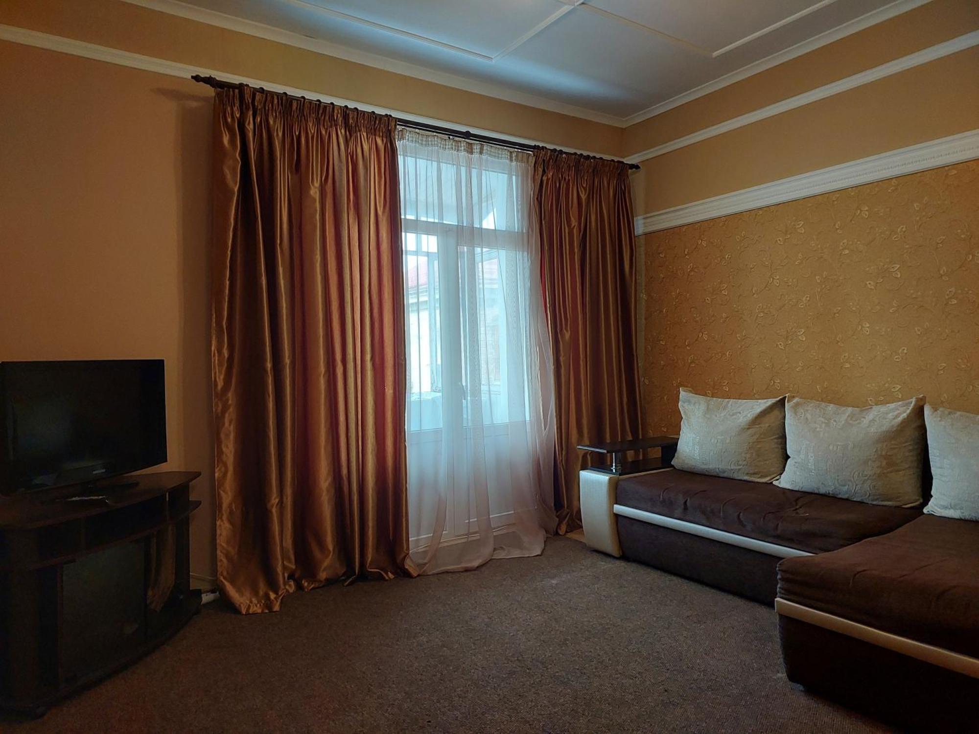 Двокімнатні Апартаменти У Центрі Lutsk Luaran gambar
